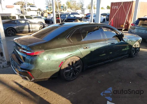 2024 BMW I7 M70 z USA, uszkodzony, nr VIN WBY83EH06RCP72413